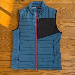 Lands end Men's Blue Quilted Puffer Vest with Black Chest Panel